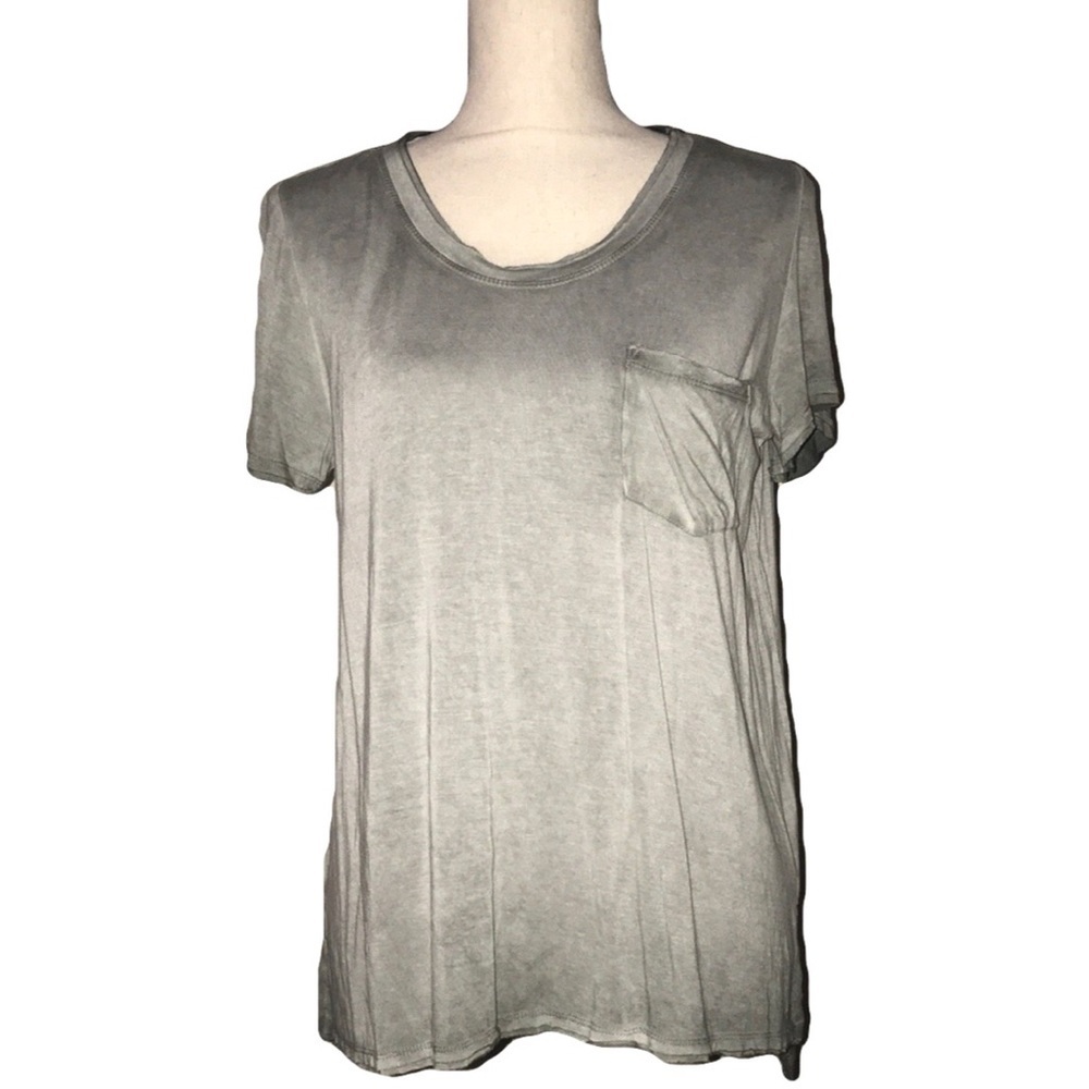 Sweet tea’s by pink rose T-shirt size large